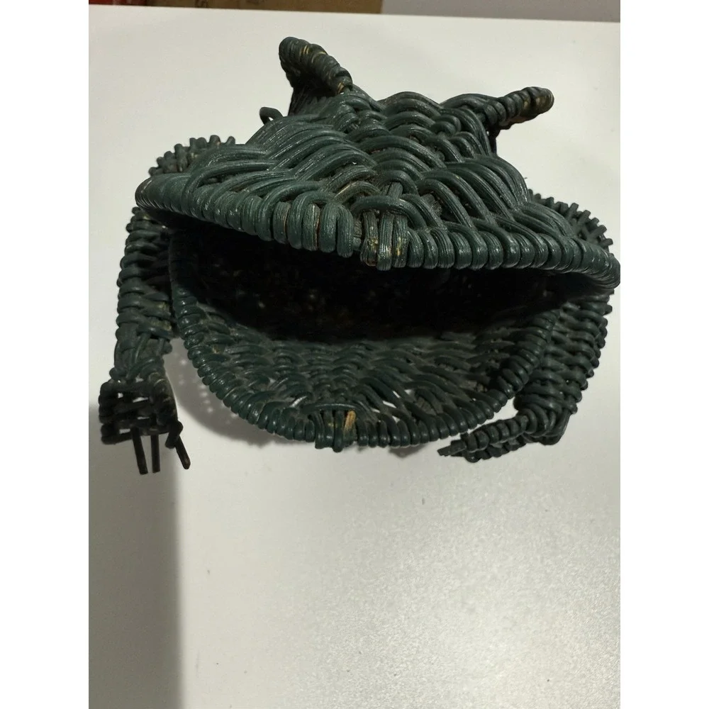 Vtg Green Woven Wicker Frog Basket Open Mouth 8